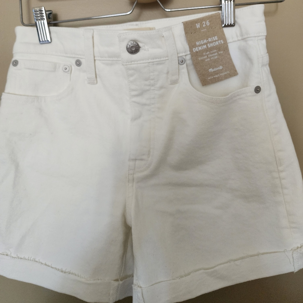 Madewell high rise denim shorts size 26